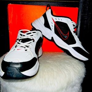 NIKE AIR MONARCH IV MEN